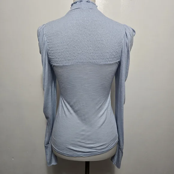 7 For All Mankind Light Blue Smocked Puff Sleeve Mockneck Top XS - Picture 5 of 8
